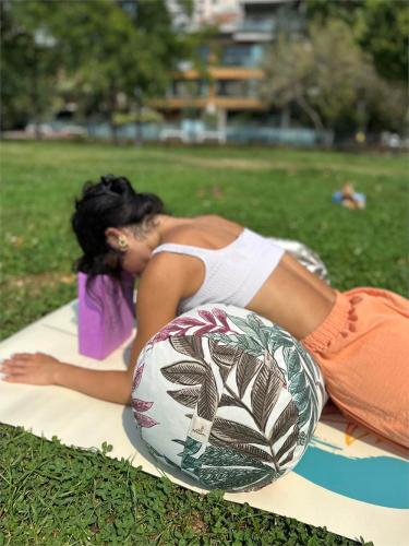 Reflect Series 4.1 mm Lotus Doğal Kauçuk Kaydırmaz Yoga Matı
